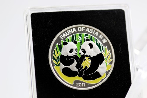 Silbermünze won panda - 2x, 2